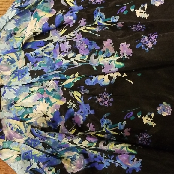 French Feelings Dress - Picture 2 of 7